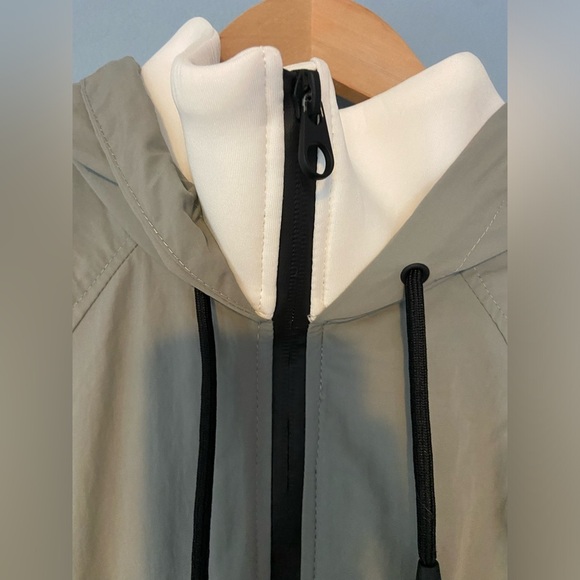 Zara Neoprene Sage & White Bomber Jacket - Picture 11 of 13